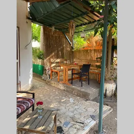 Apartment Deniz Manzarali Sahil Kisminda Mustakil Bahceli1+1 Fethiye